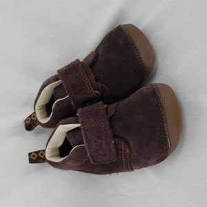 Clarks Infant Baby Tiny Hero Boots Brown Tounge and Groove Closure Boot Size 5